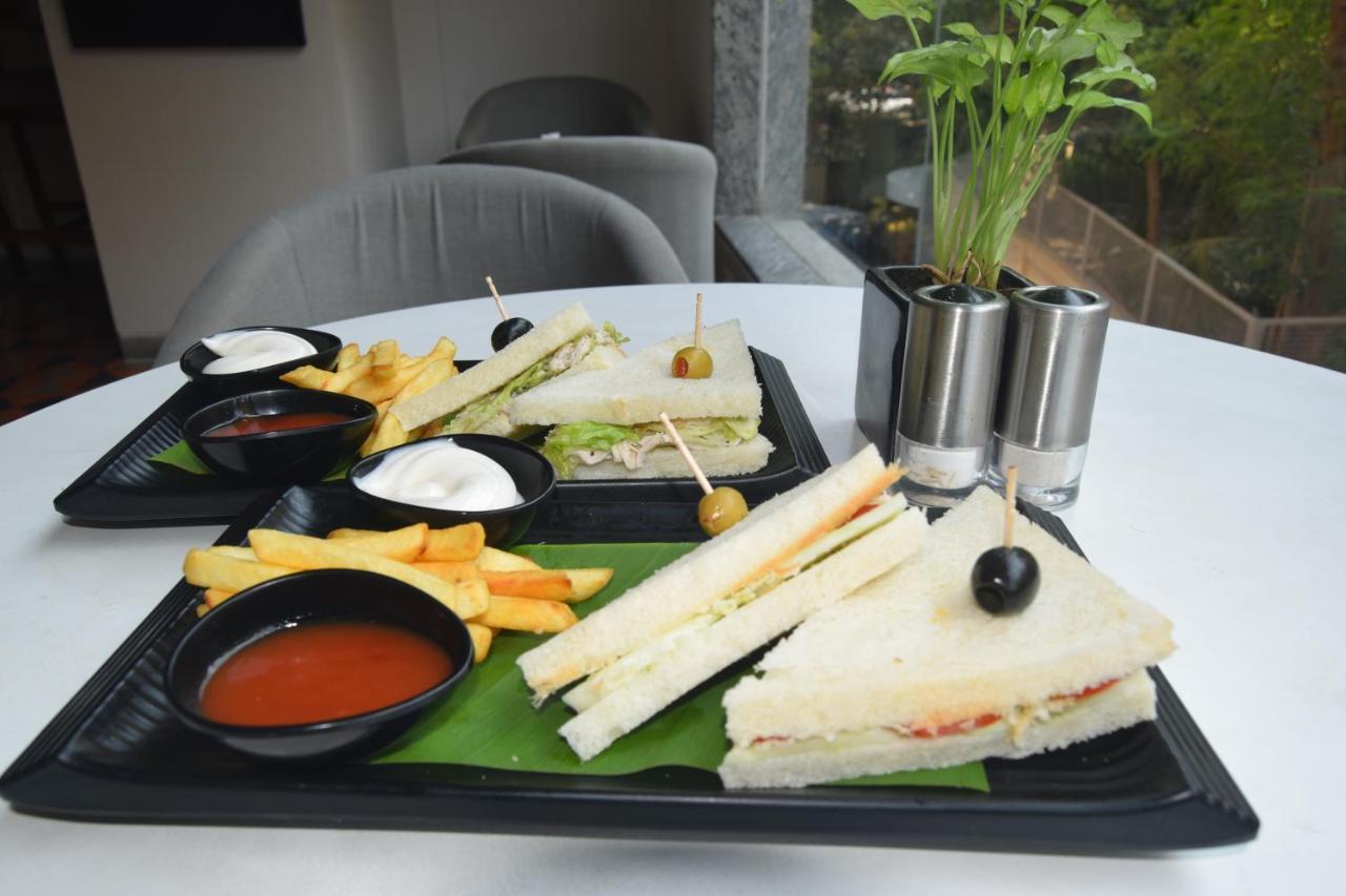 Surat Hotel Luaran gambar